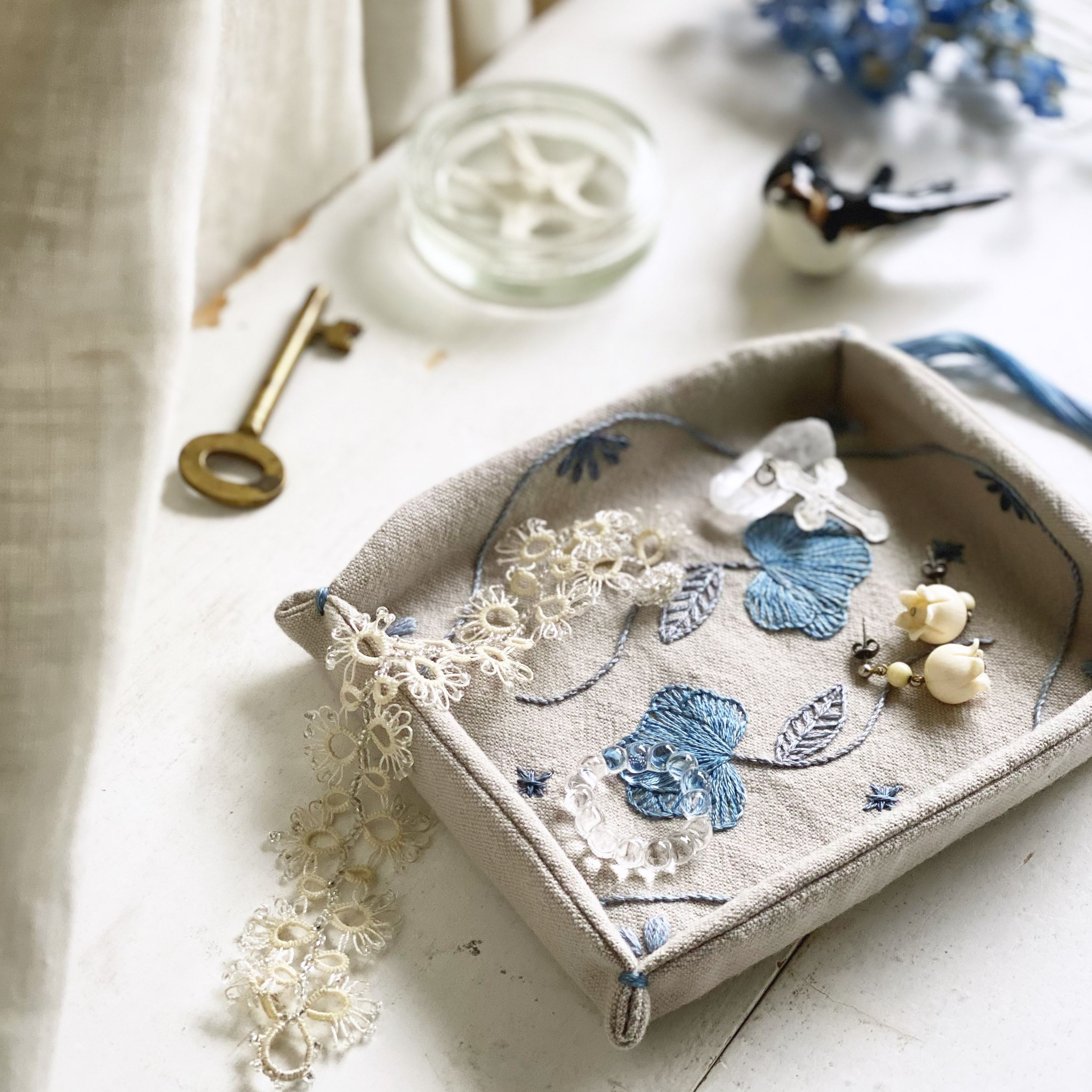 ◆専用ページ　すみれ刺繍タペストリーと がま口3点 新商品】サマルカンド製Suzani（Silk / Cotton） – Rishta