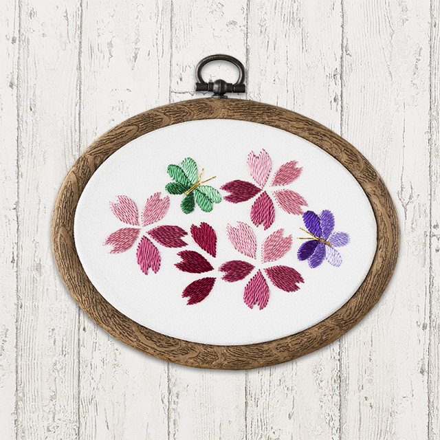 草乃刺繍講座内1day桜オーバル刺繍.jpg
